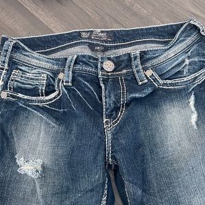 Distressed Silver Brand Aiko cropped jeans